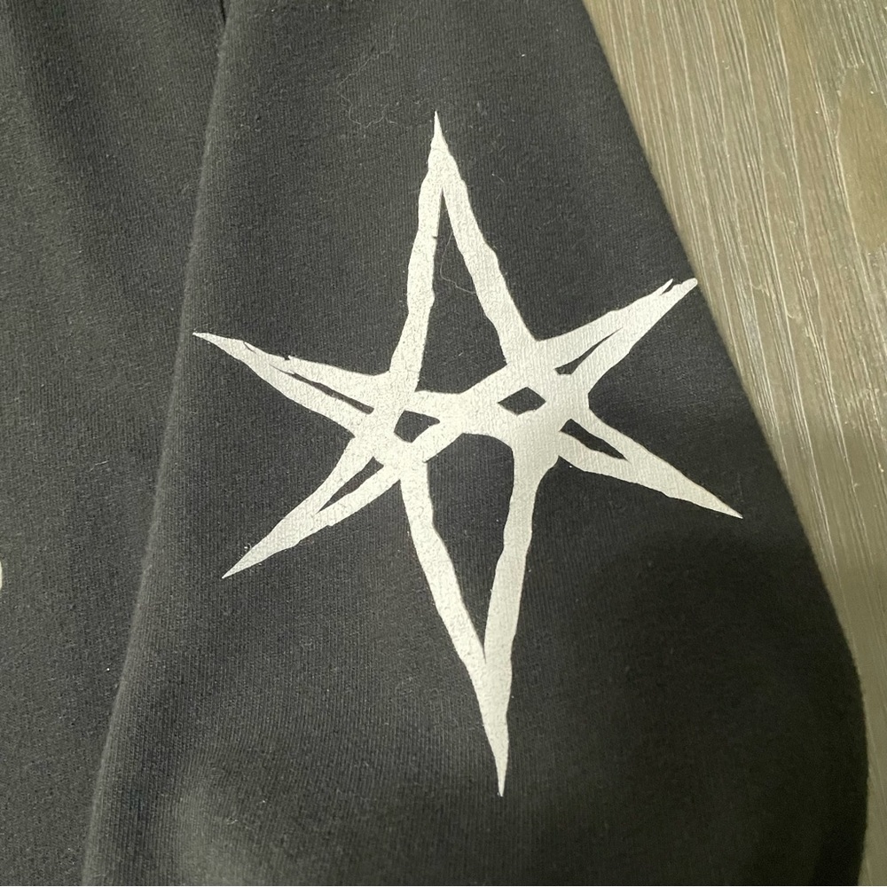 Bring me the horizon hoodie from when we were young 2022 - Picture 7 of 7